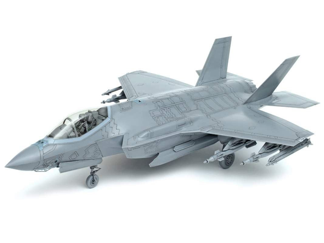 Tamiya 61124 1/48 scale F-35A Lightning II kit 1 - BlackMike Models