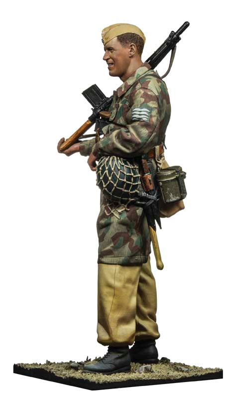 Eisernes Kreuz EK72-F006 1/72 scale Fallschirmjager, 1944