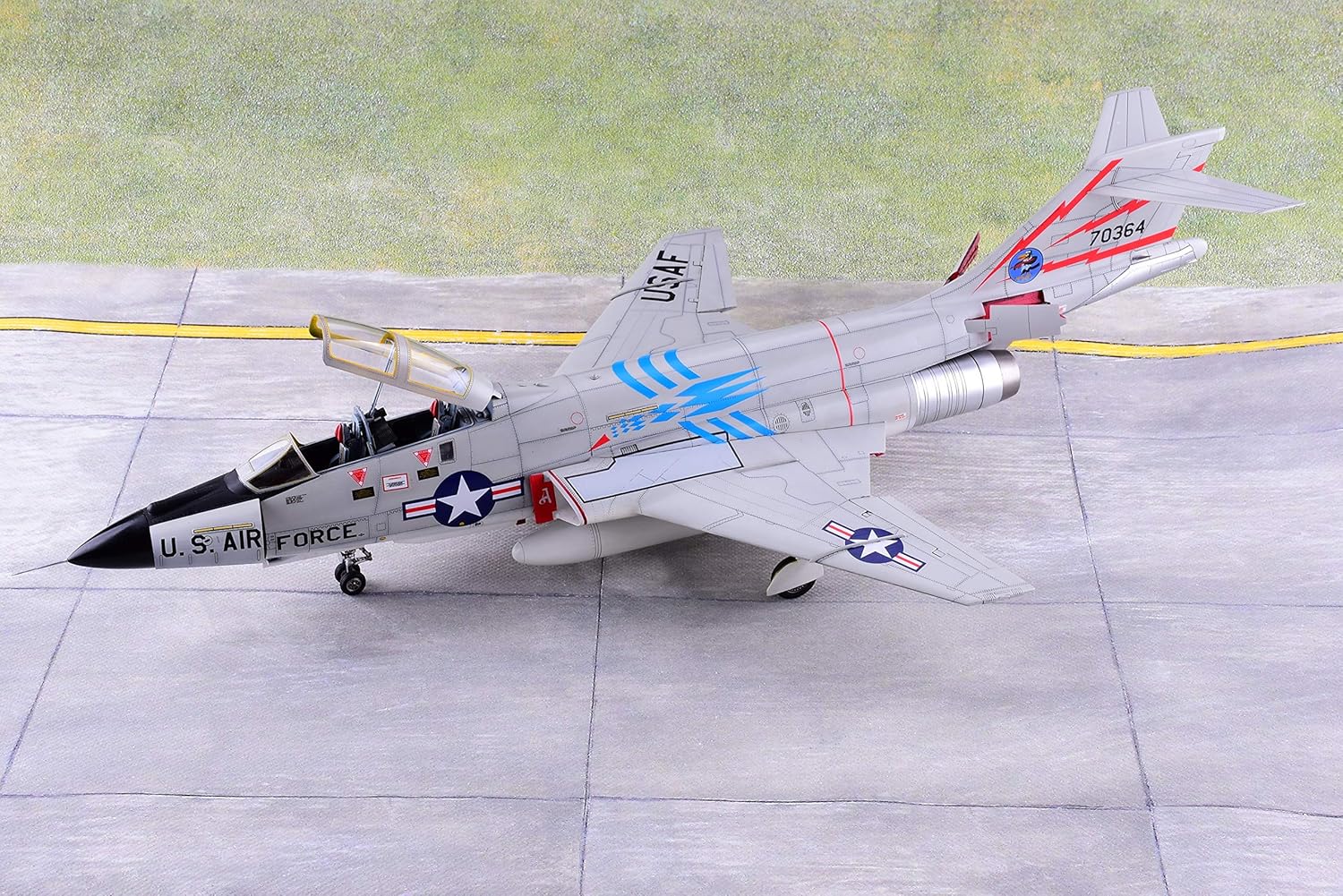 Kitty Hawk KH80114 1/48 F-101B/RF-101B Voodoo kit