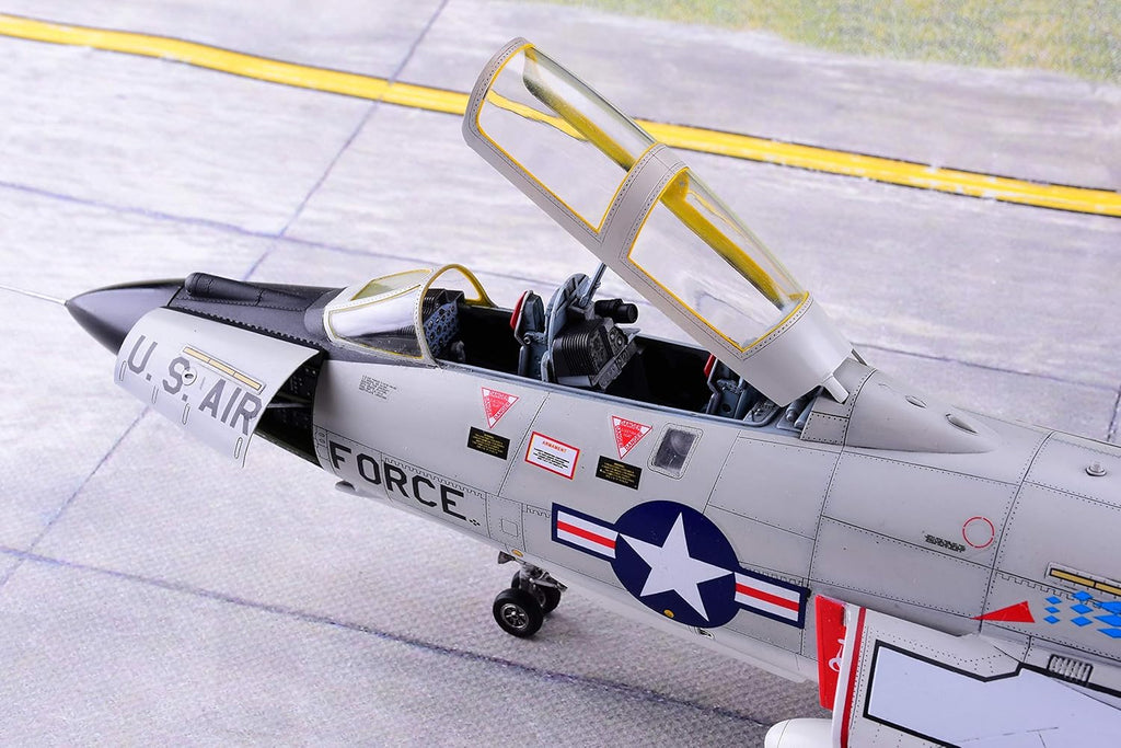 Kitty Hawk KH80114 1/48 F-101B/RF-101B Voodoo kit