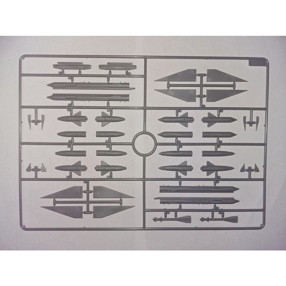 ICM 48903 1/48 Mig-25 PD Soviet Interceptor weapons- BlackMike Models